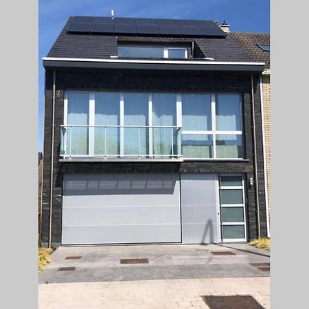 Nieuwbouw appartement op 450 meter van het strand. Bredene Buitenkant foto