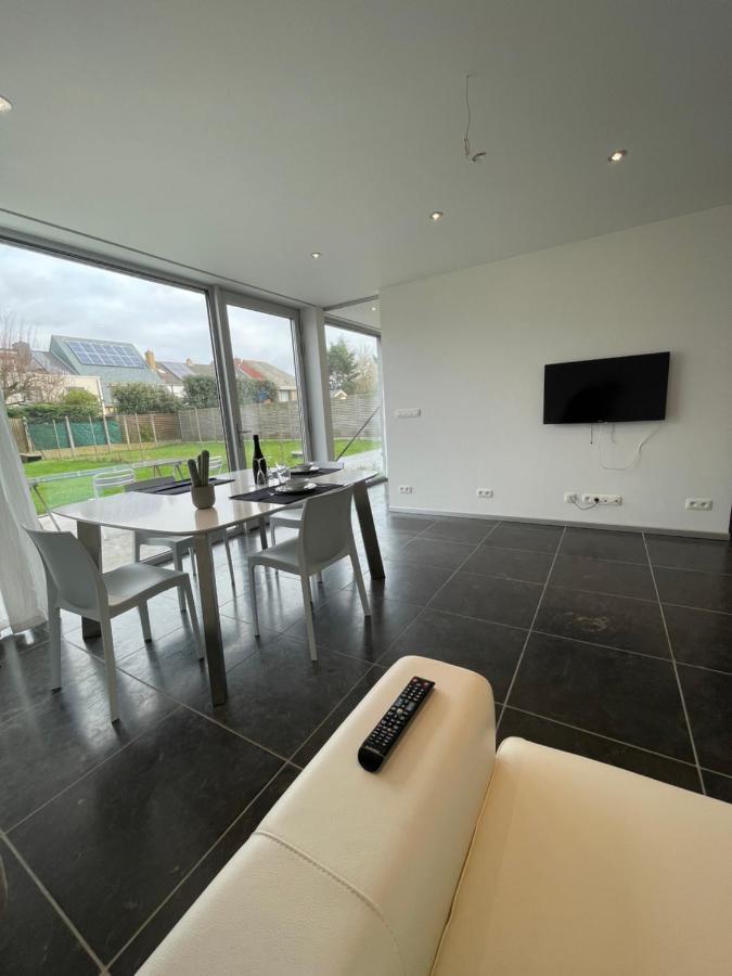 Nieuwbouw appartement op 450 meter van het strand. Bredene Buitenkant foto