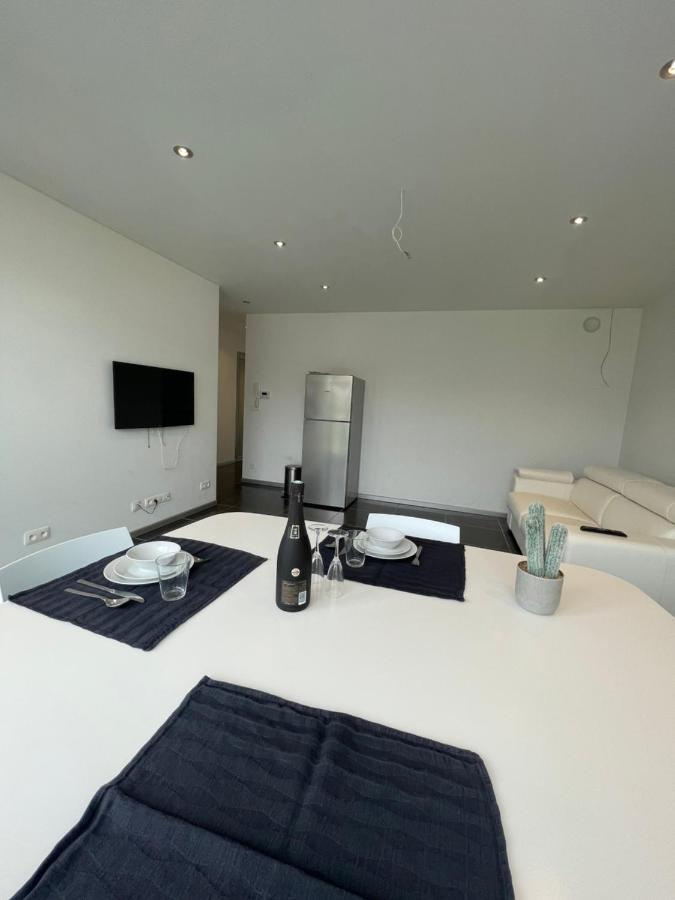 Nieuwbouw appartement op 450 meter van het strand. Bredene Buitenkant foto