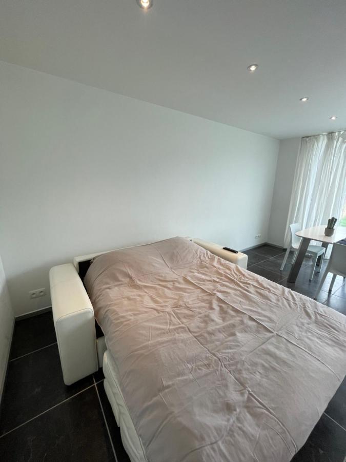 Nieuwbouw appartement op 450 meter van het strand. Bredene Buitenkant foto